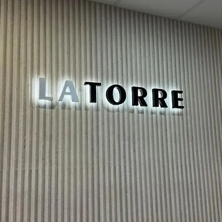 Acogedor Con Vistas Al Mar Y Montana Torremolinos