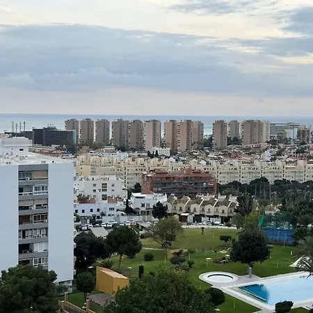 Acogedor Con Vistas Al Mar Y Montana Torremolinos
