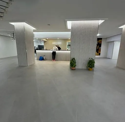 Acogedor Con Vistas Al Mar Y Montana