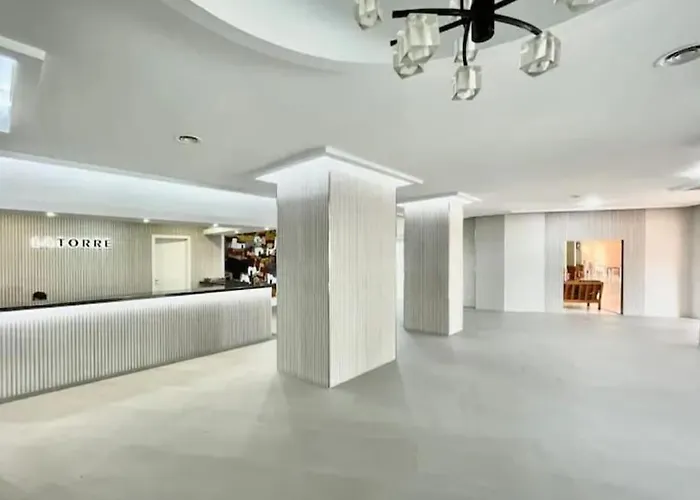 Acogedor Con Vistas Al Mar Y Montana Torremolinos