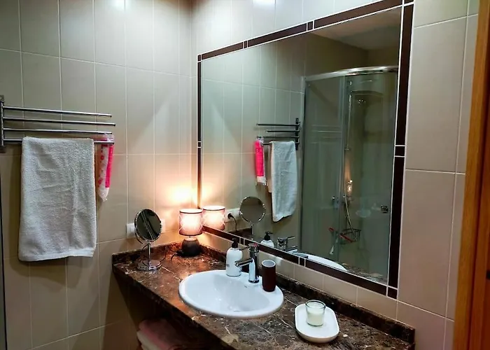 Acogedor Con Vistas Al Mar Y Montana